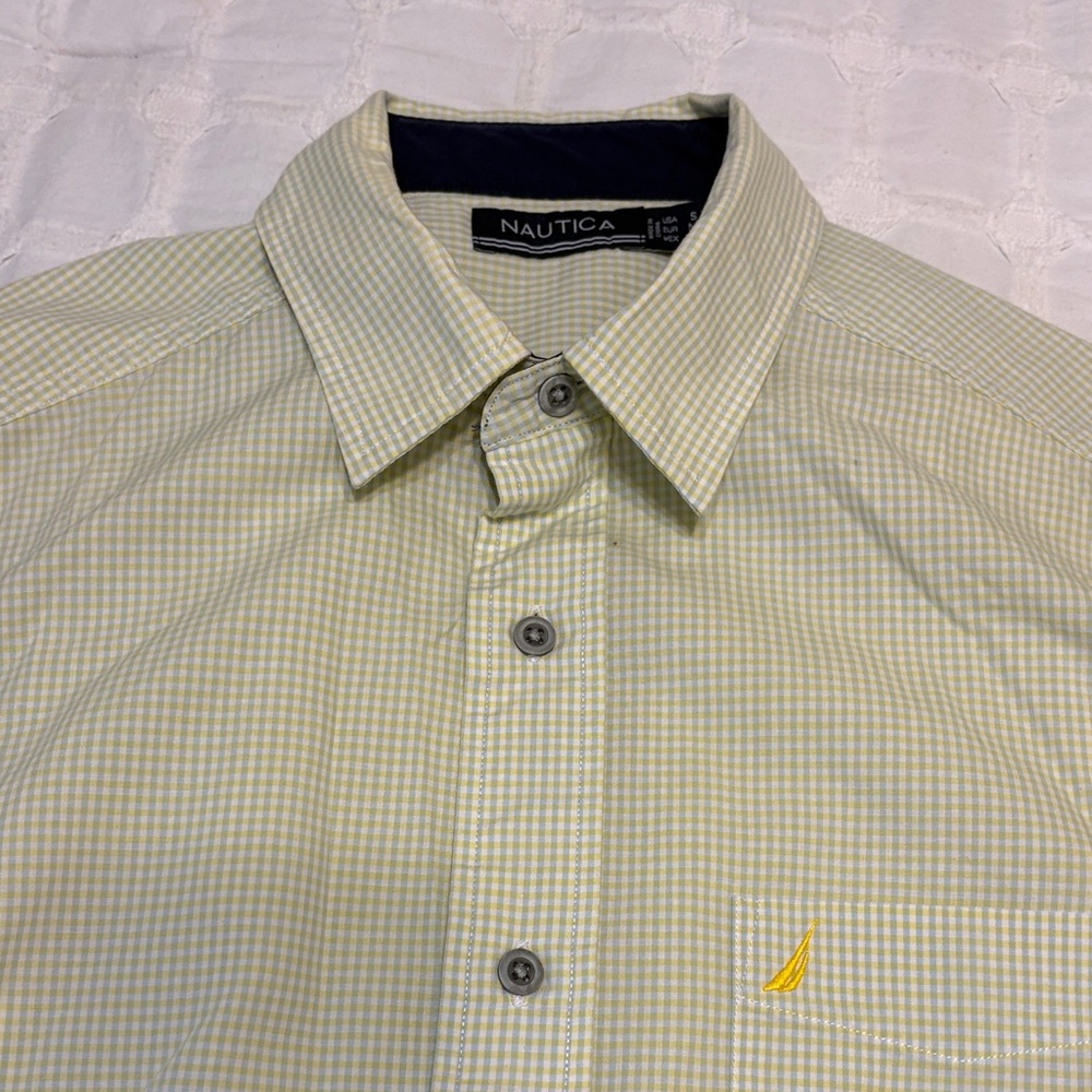 Nautica Men's Light Green Checkered Button Down Shirt